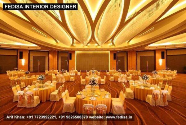 Hotel Table Cafe Table And Chairs The Ivi Mare Designer Suites
